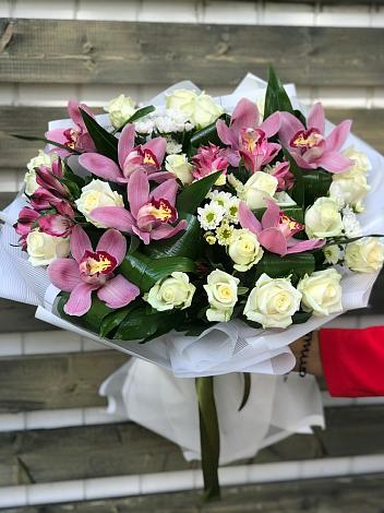 Букет цветов из: Розы и Хризантемы в Ачикулаке