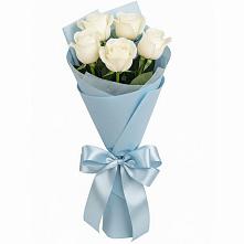 Букет 5 Белых роз Проуд в Ачикулаке