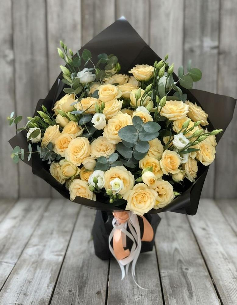 Букет цветов из: Розы и Лизиантусы в Ачикулаке