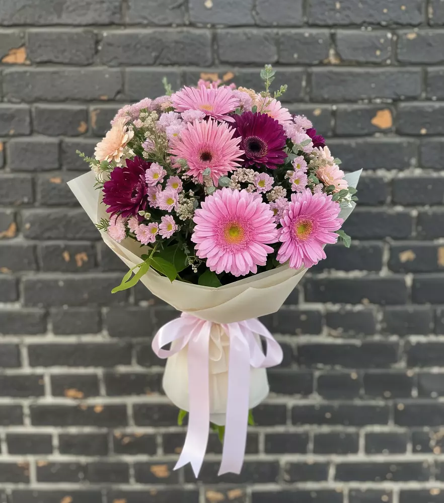 Букет цветов из: Герберы и Хризантемы в Ачикулаке