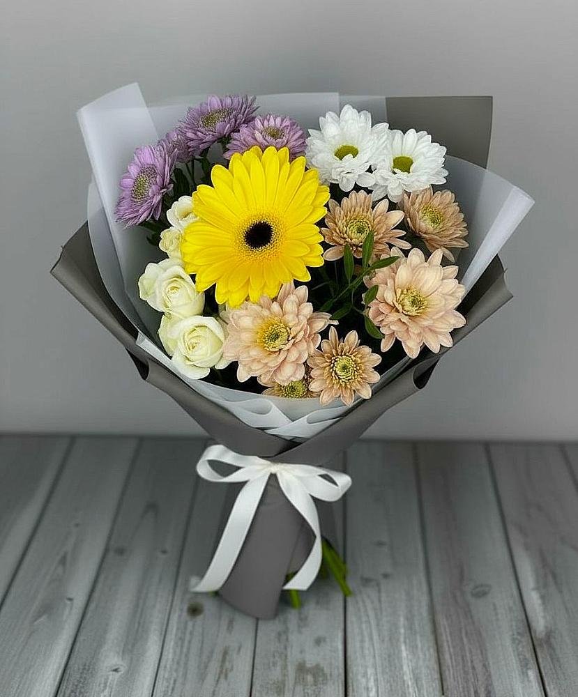 Букет цветов из: Розы, Герберы и Хризантемы в Ачикулаке