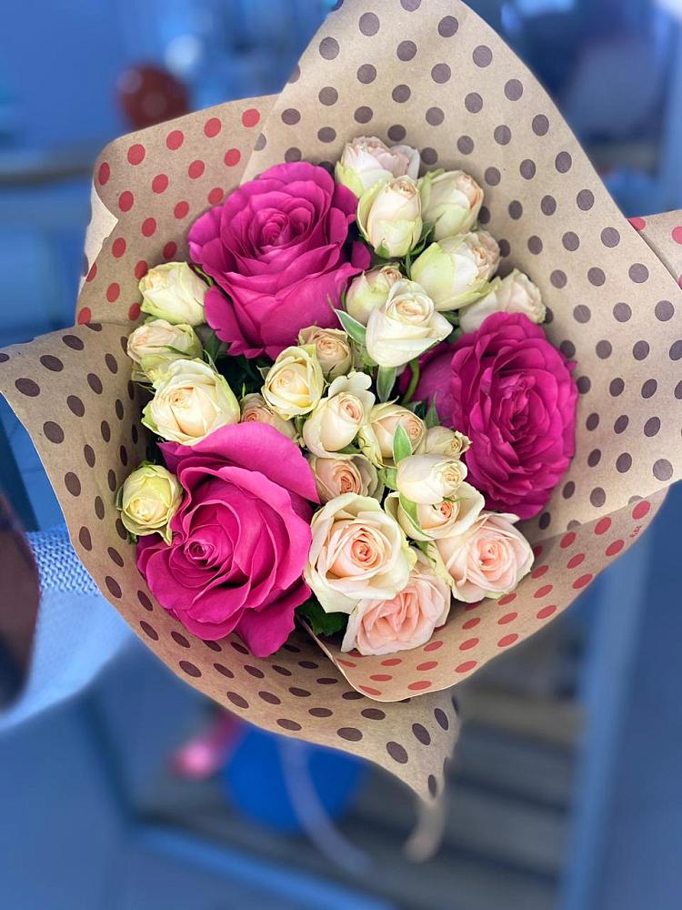 Букет цветов из: Розы в Ачикулаке