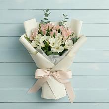 Букет цветов из:  Альстромерии в Ачикулаке