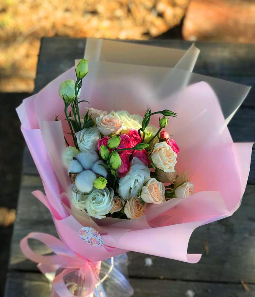 Букет цветов из: Розы и Лизиантусы в Ачикулаке