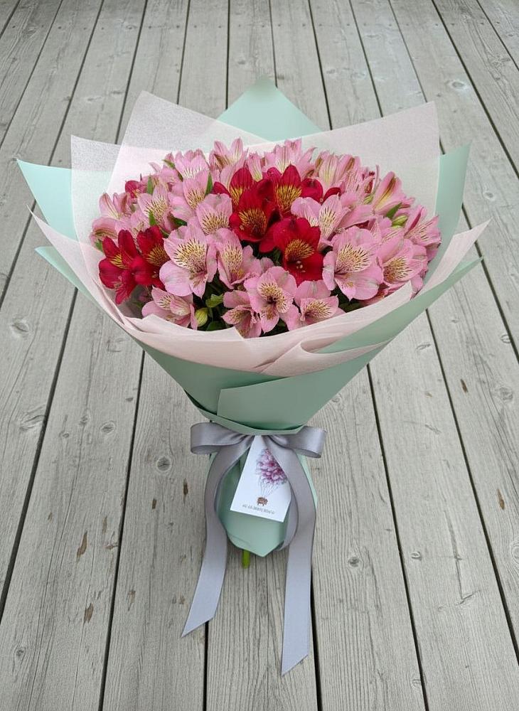 Букет цветов из: Альстромерии в Ачикулаке