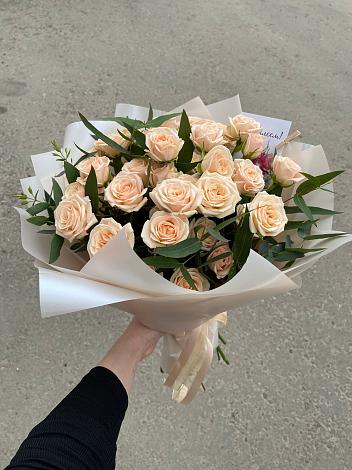 Букет Кремовые розы Латте в Ачикулаке