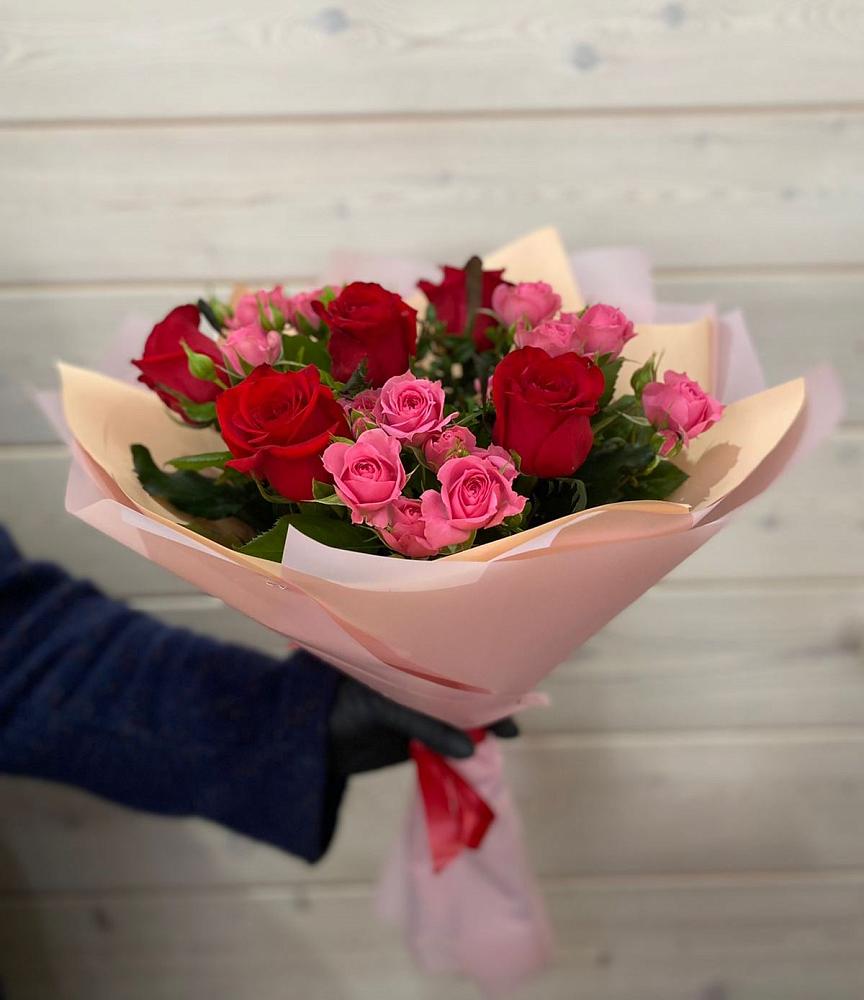 Букет цветов из: Розы в Ачикулаке