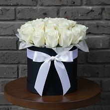 Цветочная композиция из Розы в шляпной коробке в Ачикулаке